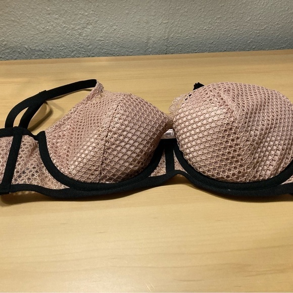 Victoria’s Secret Very Sexy Fishnet Lace pink Pushup Bra 32DD - Picture 10 of 11
